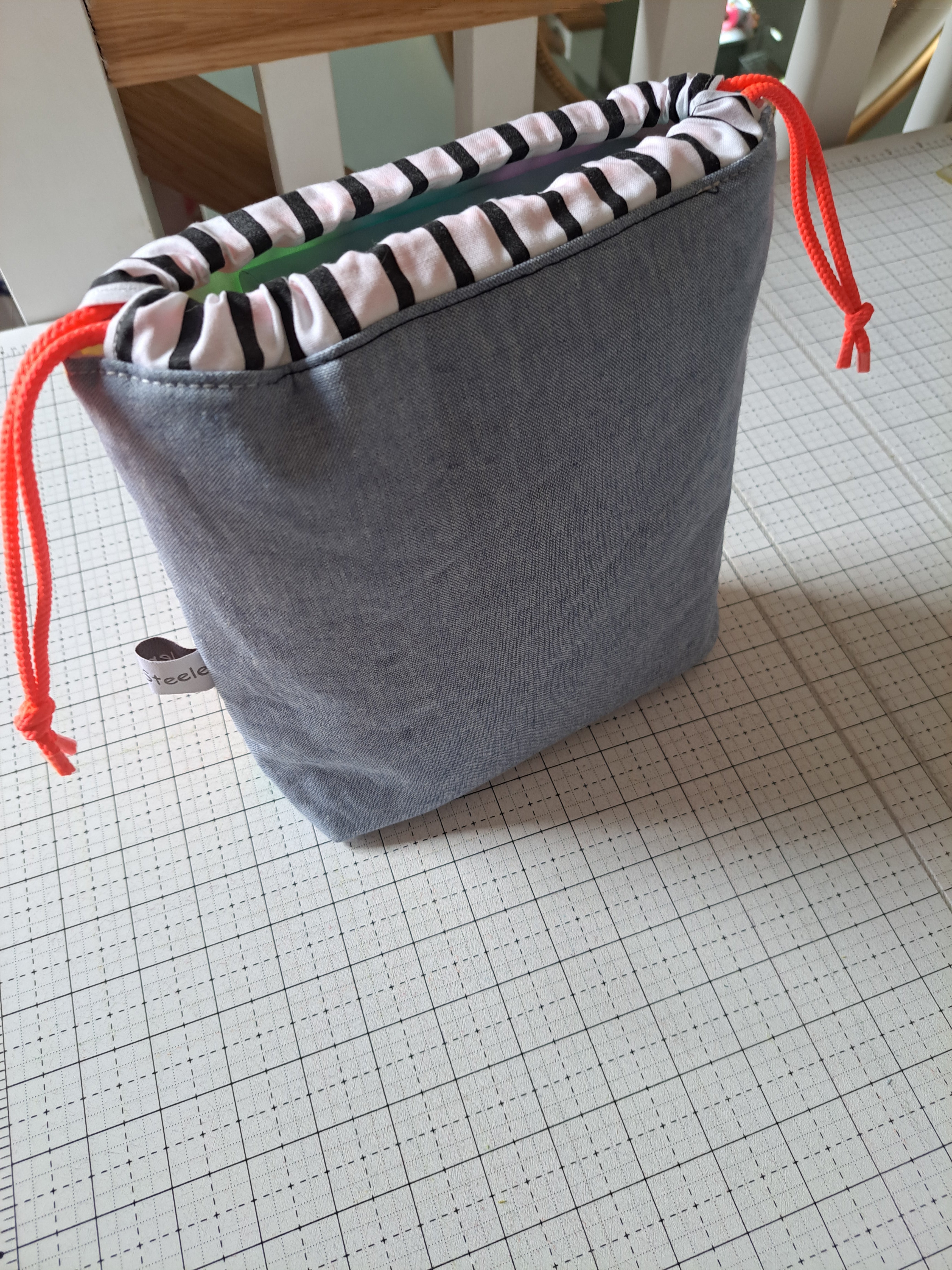 PATCHED DRAWSTRING BAG KIT - Drawstring bag kit made with screen printed fabrics